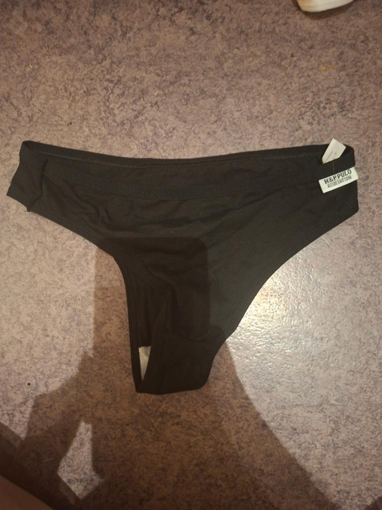 Zwarte slip, Verzenden, Slip