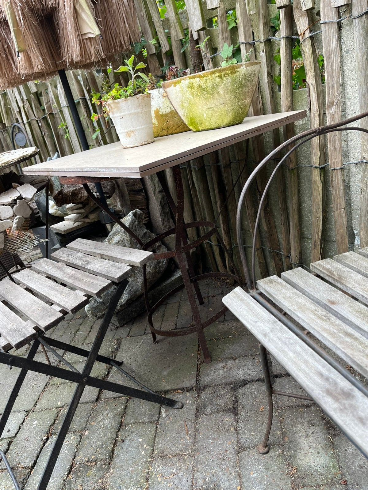 Jolie table avec structure en fer d'une baignoire pour bébé, Maison & Meubles, Enlèvement, Comme neuf