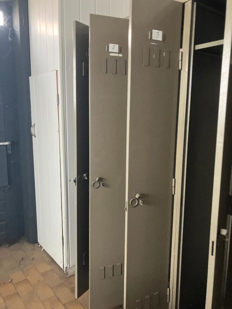 2 lockers in metaal, Ophalen, Gebruikt