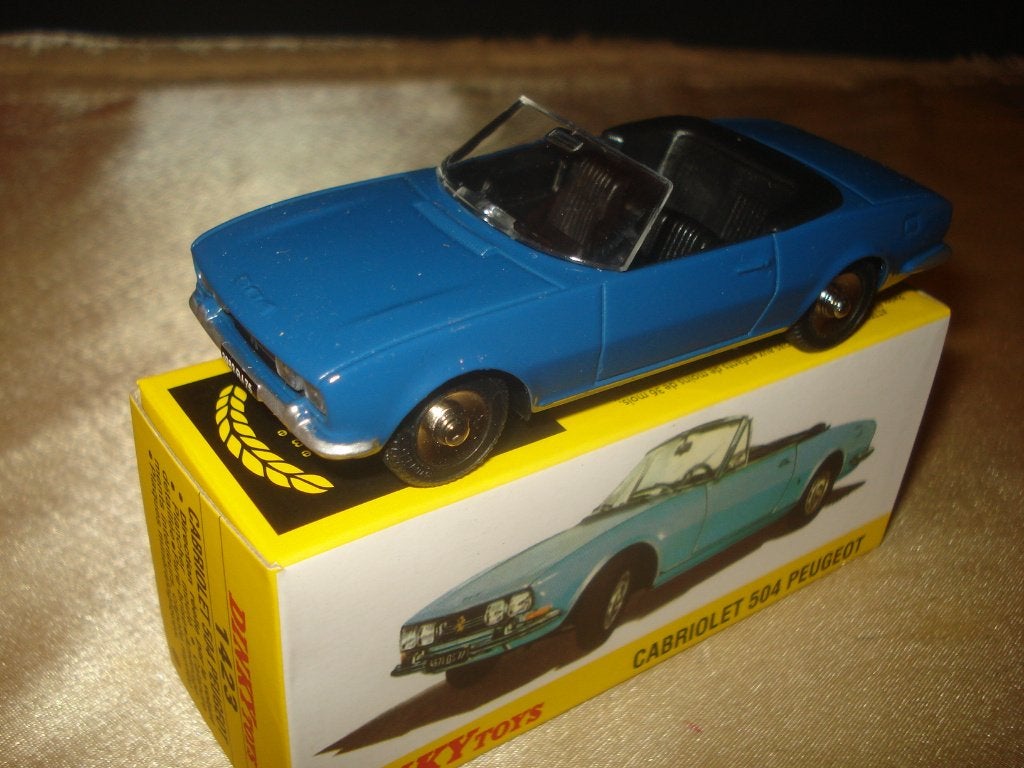 DINKY TOYS Peugeot 504 Cabriolet Réédition + Boîte, Enlèvement ou Envoi, Neuf, Voiture, Dinky Toys