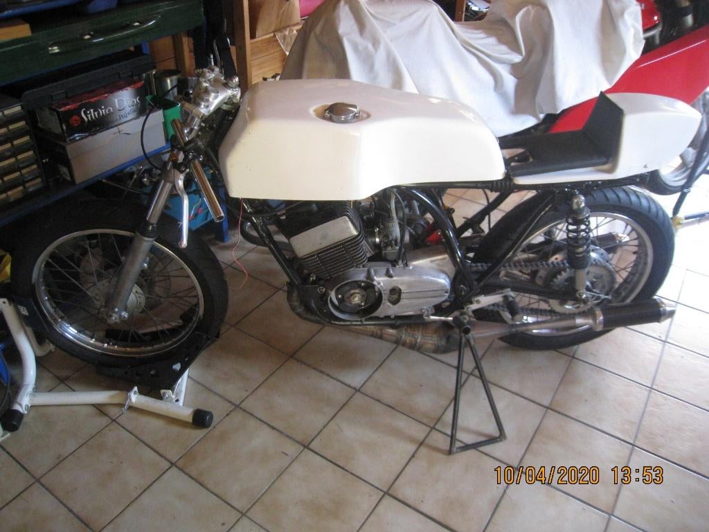 Yamaha RD250 uit 1973, Ophalen, Gebruikt