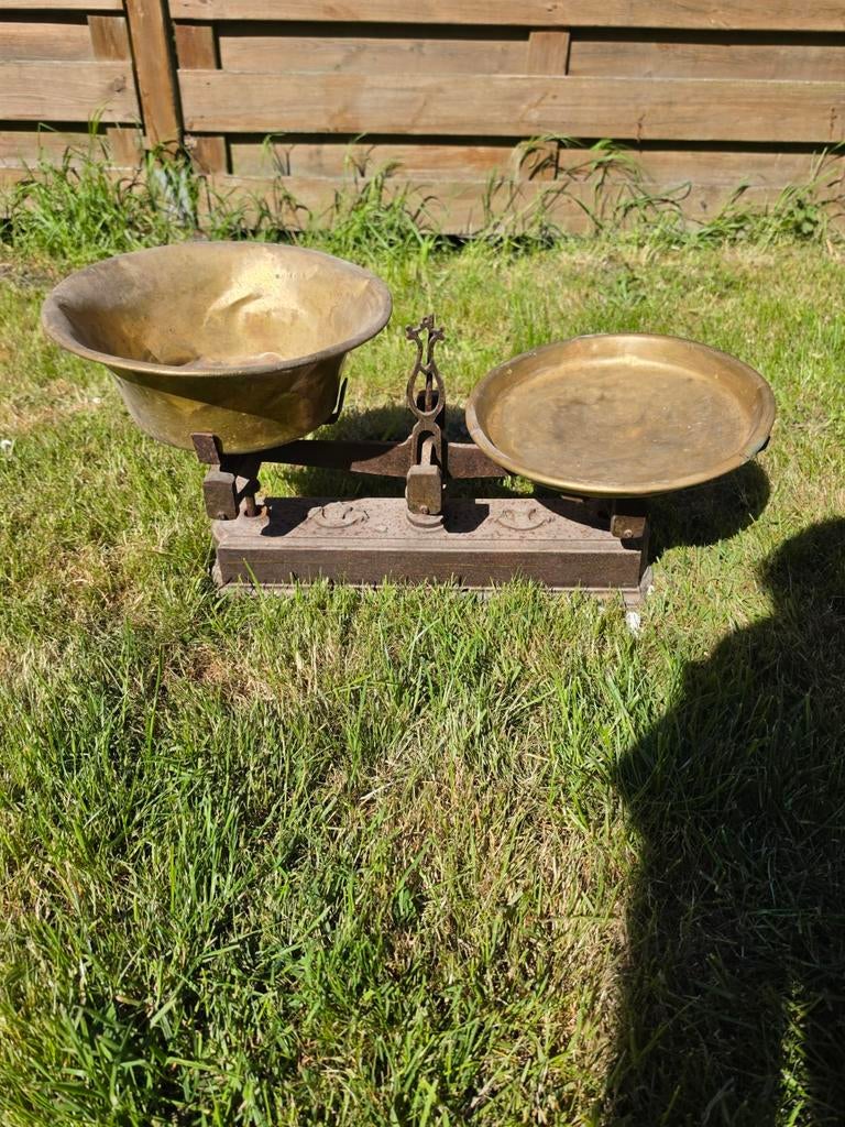 Ancienne Balance Roberval en Fonte et Laiton - Déco Vintage, Antiquités & Art, Antiquités | Accessoires de maison, Enlèvement