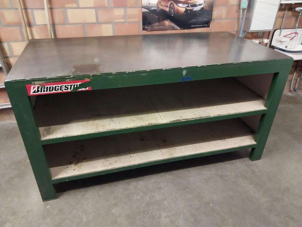 Zware werkbank/lastafel, geschatte gewicht 300 kg., Doe-het-zelf en Bouw, Ophalen, Zo goed als nieuw, 70 tot 120 cm