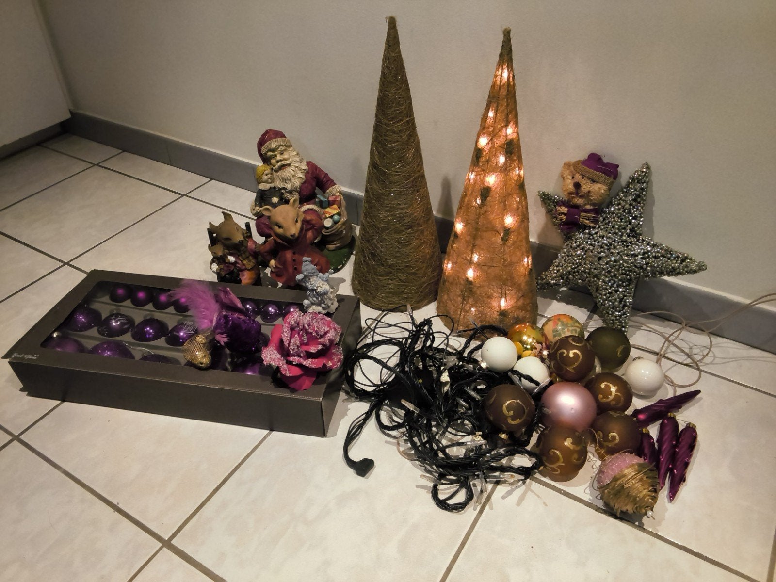 Mooi pakket kerstspullen  !, Enlèvement