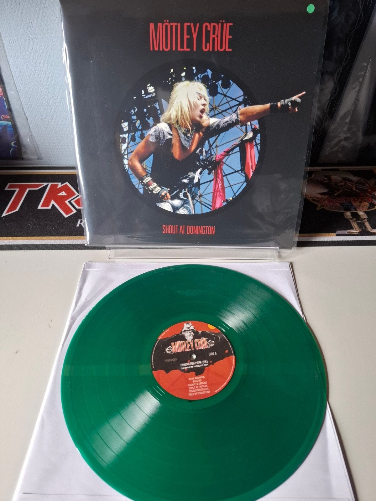 Mötley Crüe-Shout at donington, Cd's en Dvd's, Vinyl | Hardrock en Metal, Ophalen of Verzenden