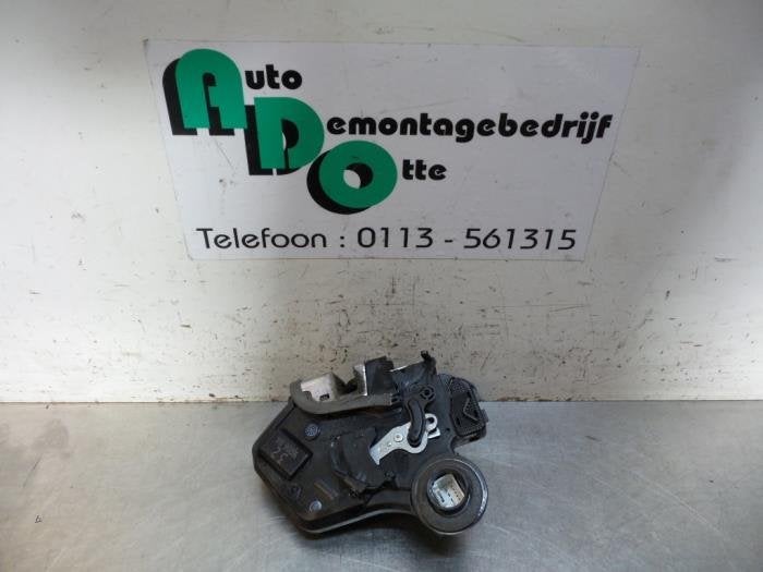 Deurslot Mechaniek 4Deurs rechts-achter van een Daihatsu Sir, Gebruikt, Daihatsu, -, -