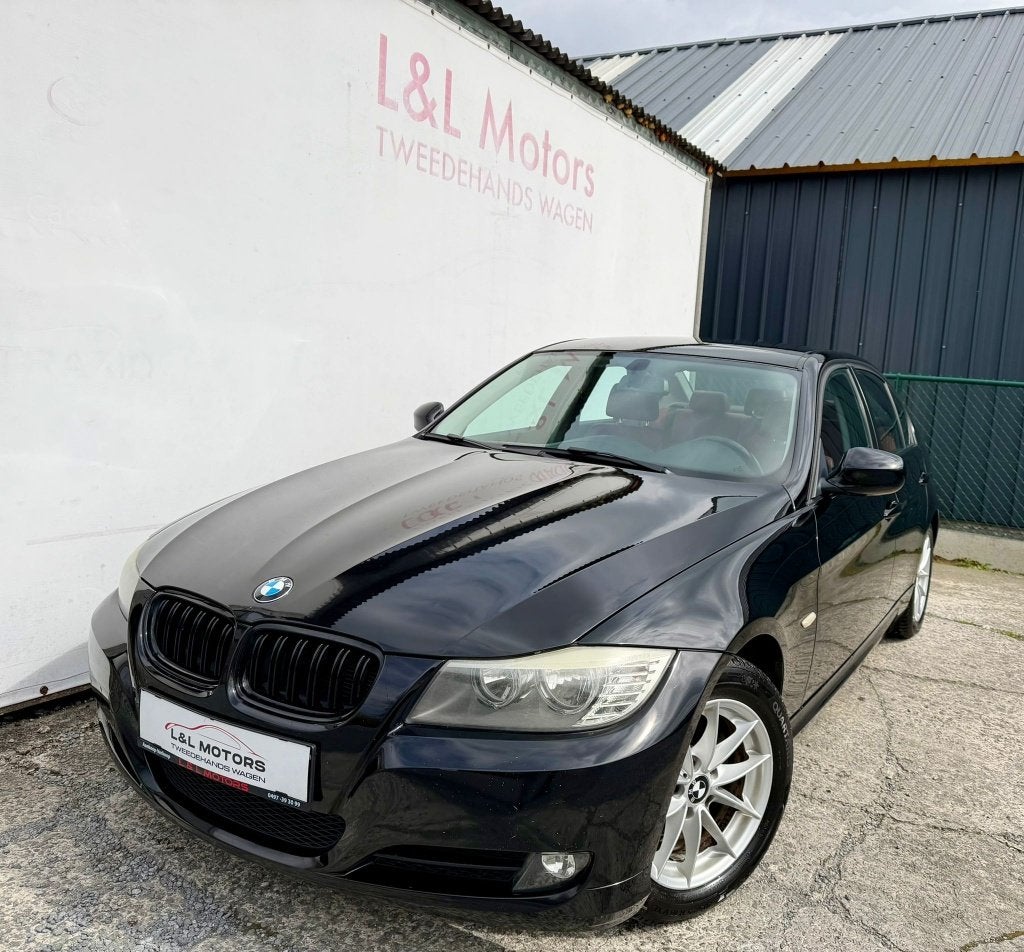 BMW 320 iA 163Pk*12Maand Garantie*LEZ 2030* Keuring OK, Automaat, Achterwielaandrijving, 1995 cc, 4 cilinders