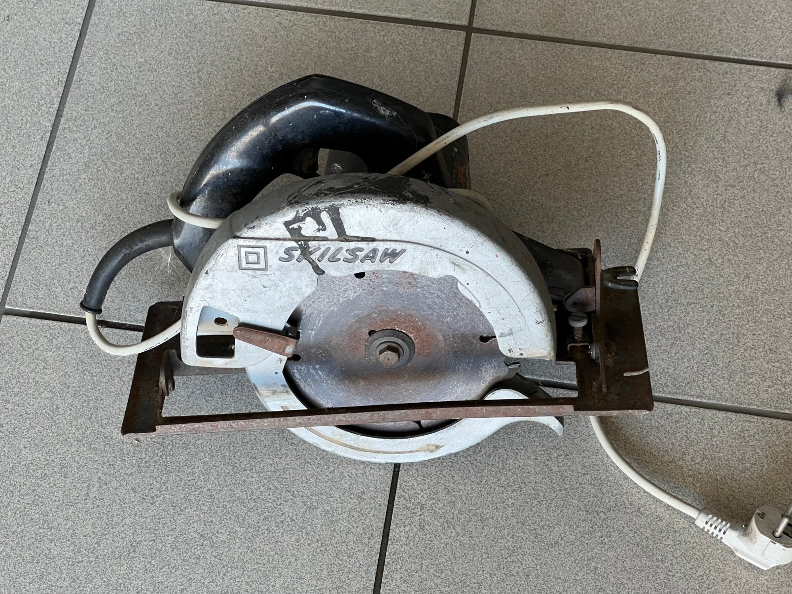 Eject houtzaagmachine, Ophalen of Verzenden