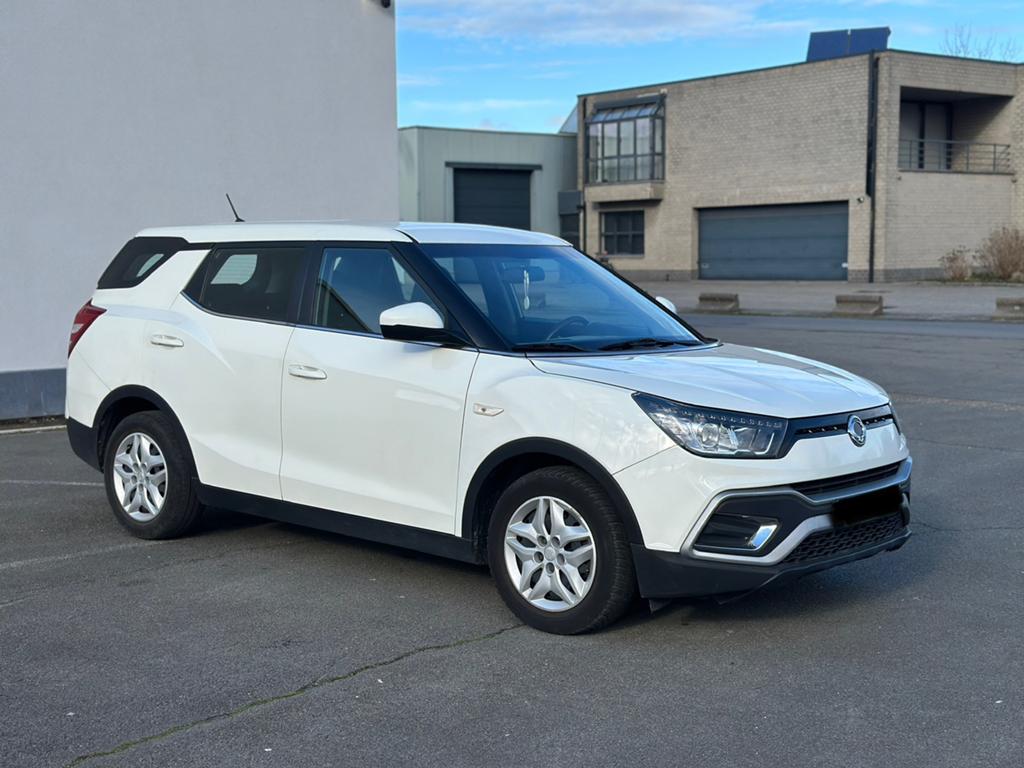 SsangYong XLV Benzine/Gekeurd, Autos, SsangYong, Achat, XLV, Particulier, Essence