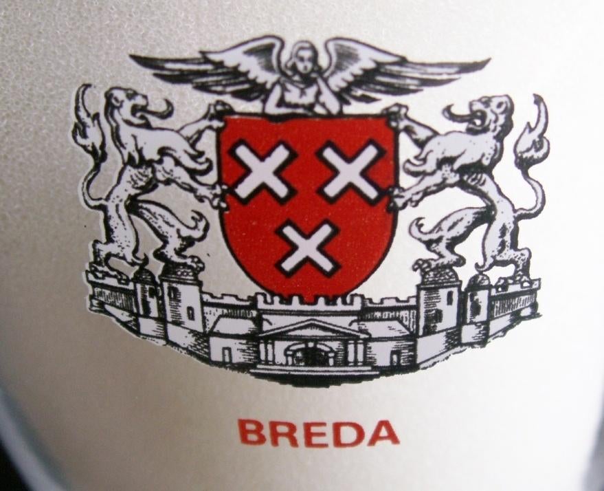 Heineken dubbeldruk glas Tekst en wapen BREDA, Ophalen of Verzenden, Nieuw, Heineken