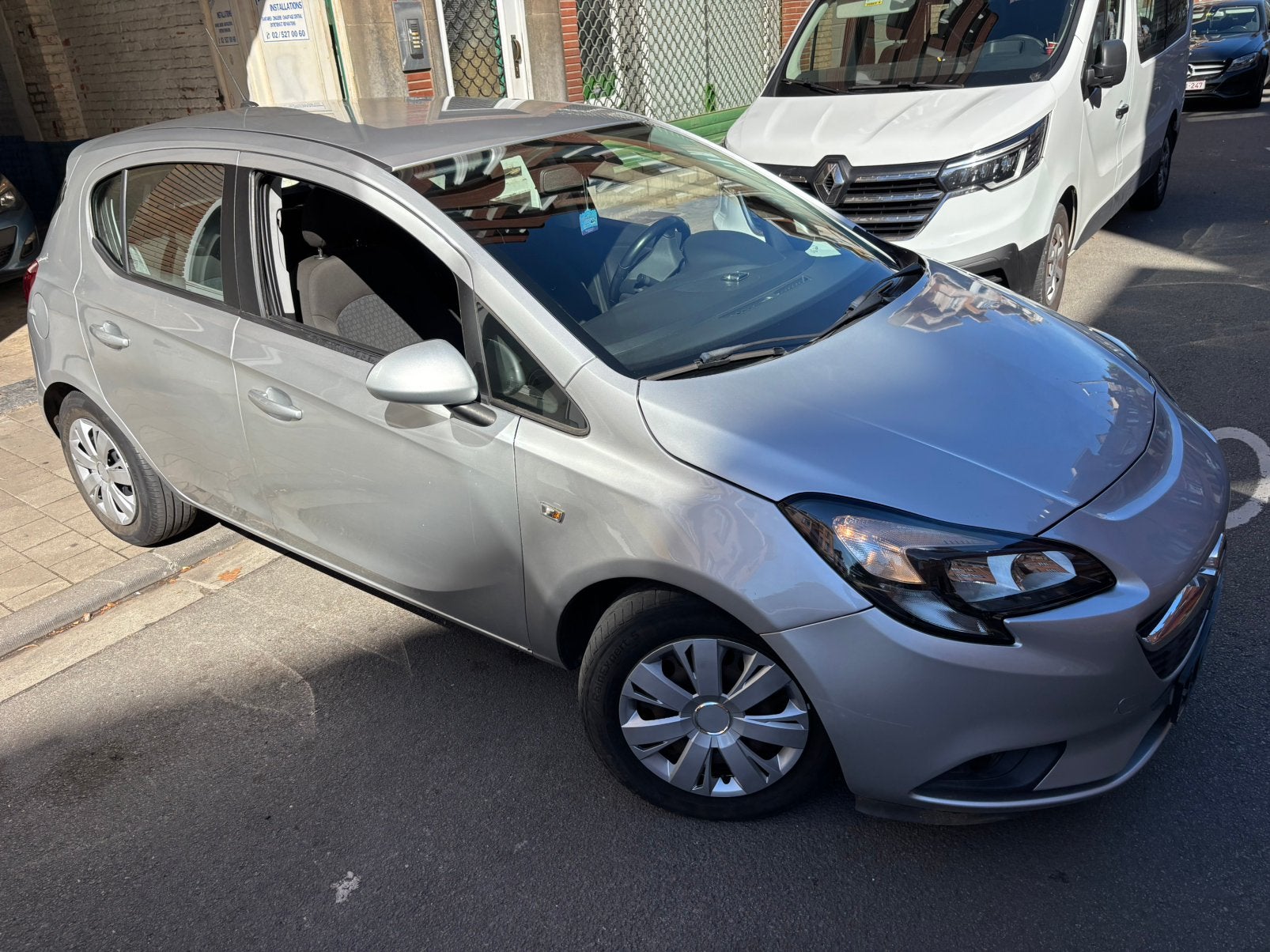 Opel CORSA 1.4 essence 2016, Argent ou Gris, Achat, Euro 6, Entreprise