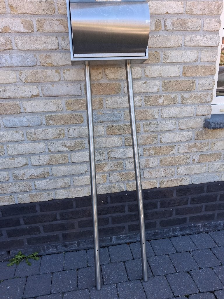 Pieds en inox pour boîte aux lettres, Enlèvement, Utilisé, Inox, Sur pied