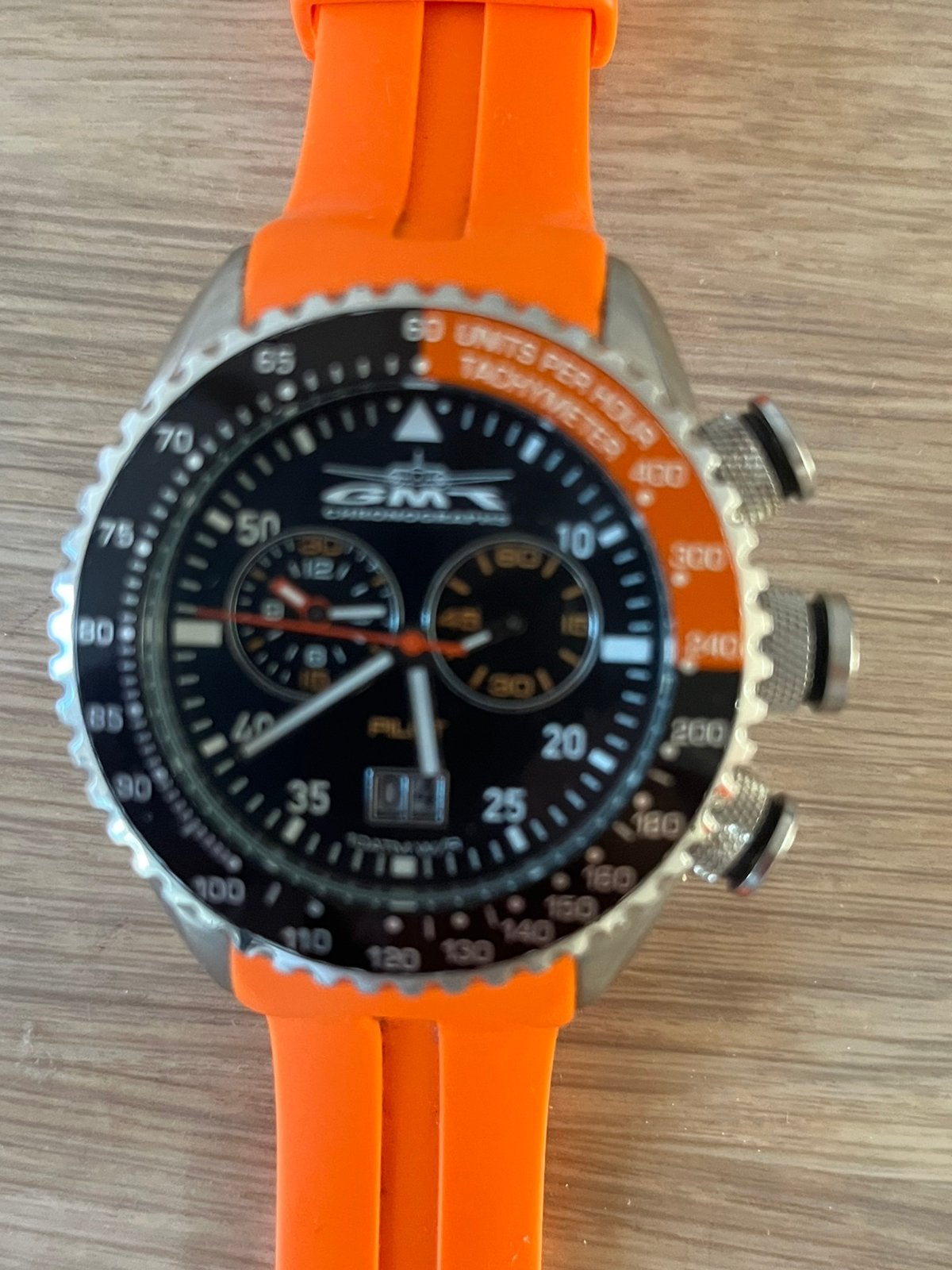 Montre  GMT  PILOTE, Enlèvement, Comme neuf, Orange, Garçon