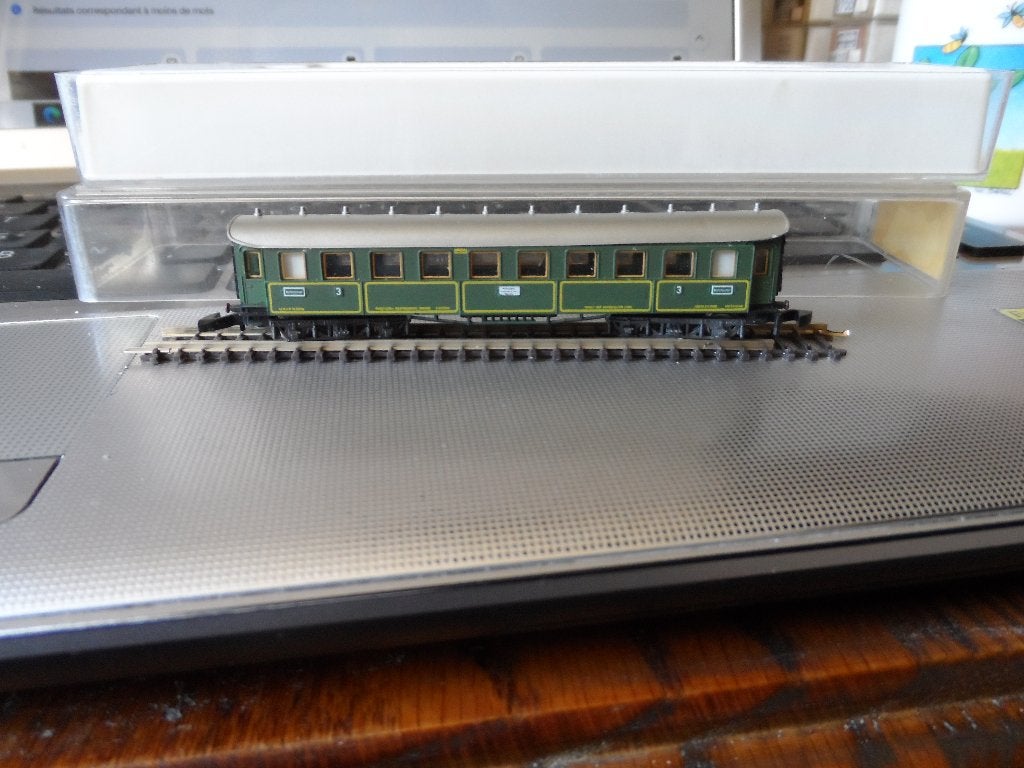 MÄRKLIN Z MINI-CLUB 8730 „BAVAROIS EXPRESS” Wagen..., Gelijkstroom of Wisselstroom, Wagon, Ophalen of Verzenden, Zo goed als nieuw