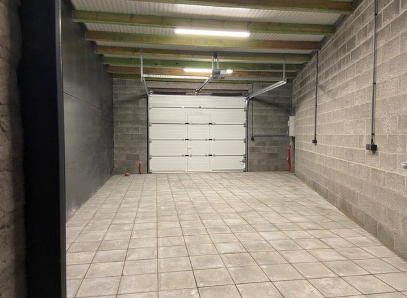 Entrepôt 40 M2 à Louer ( Baudour/ Mons ), Immo
