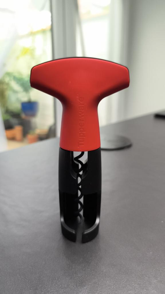 Tupperware Ergonomische Kurkentrekker, Huis en Inrichting, Ophalen