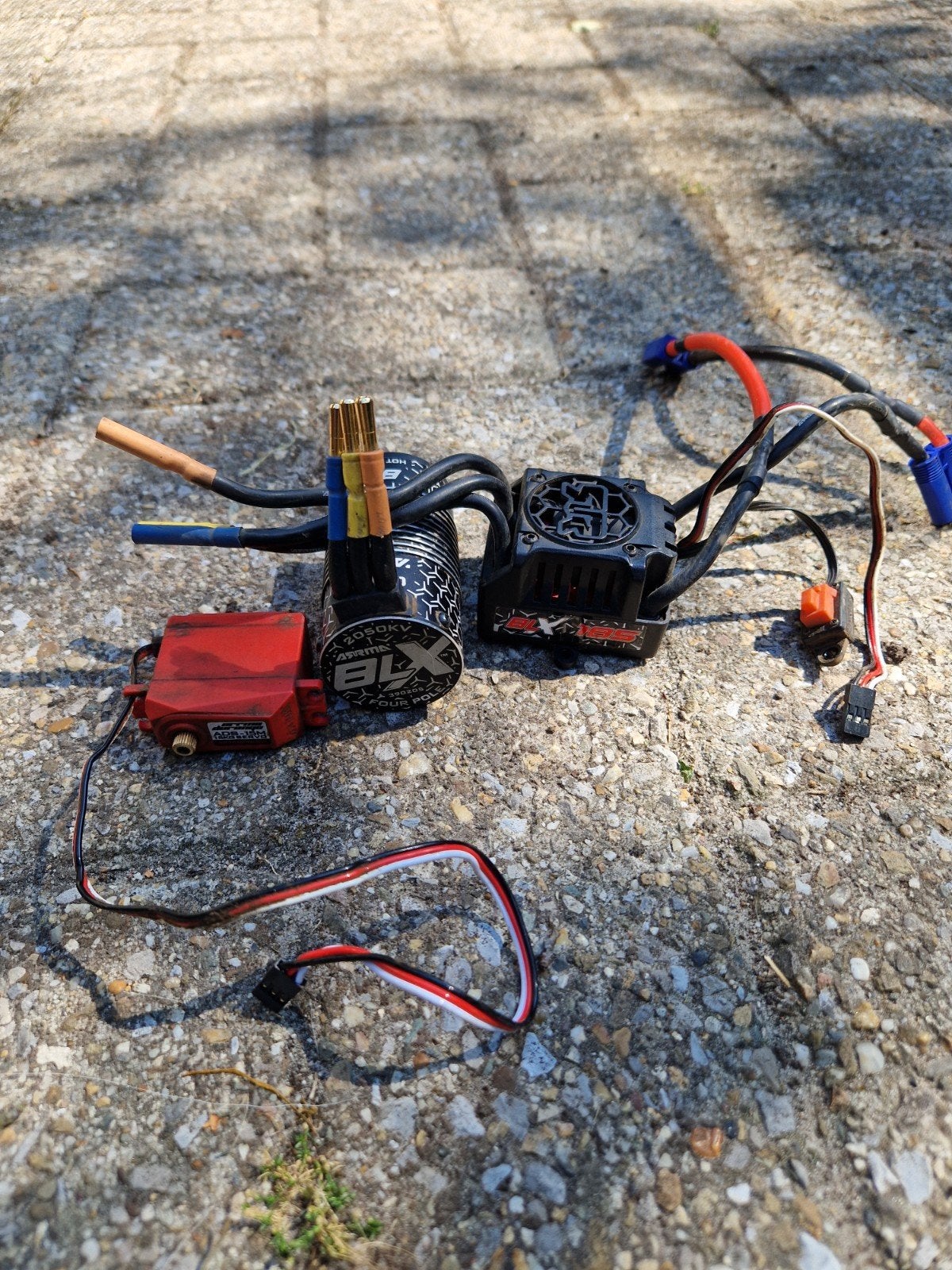 Arrma blx 6s Electronicaset van tyfon, Hobby & Loisirs créatifs, Modélisme | Radiocommandé & Téléguidé | Voitures, Enlèvement
