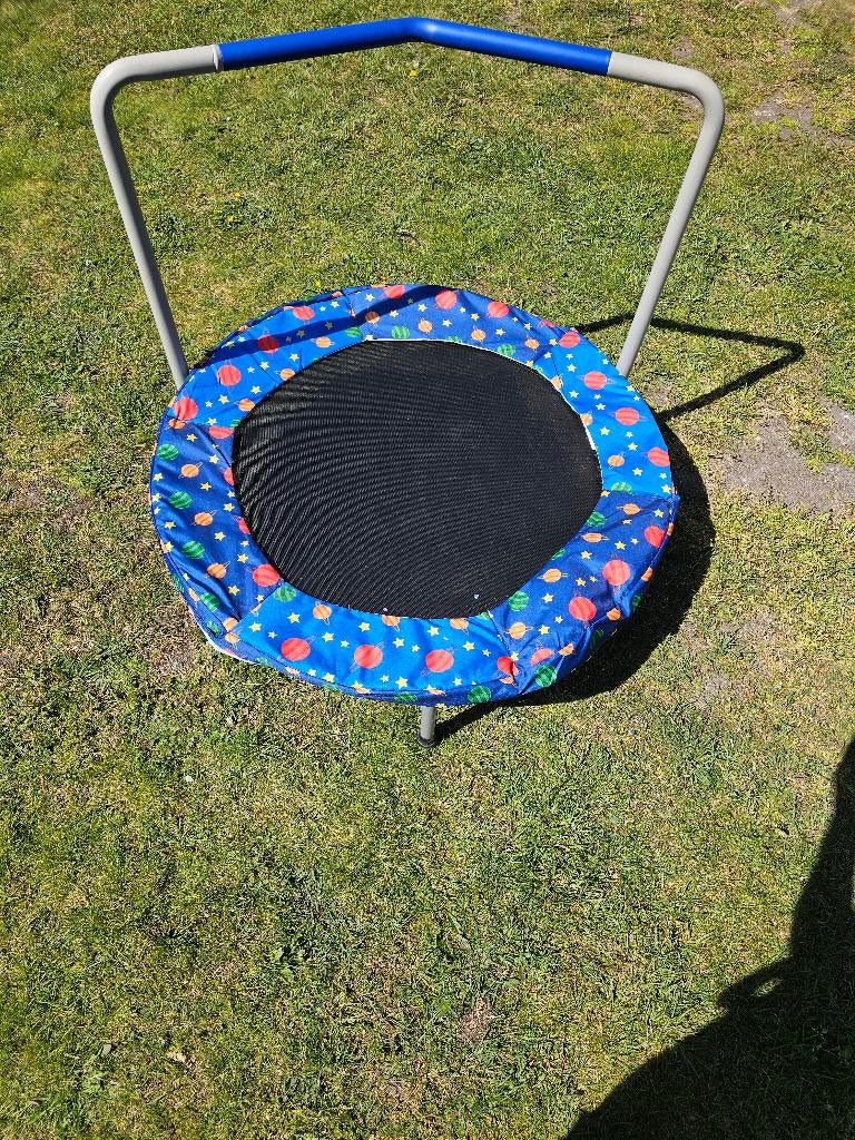 Trampoline, Ophalen, Zo goed als nieuw