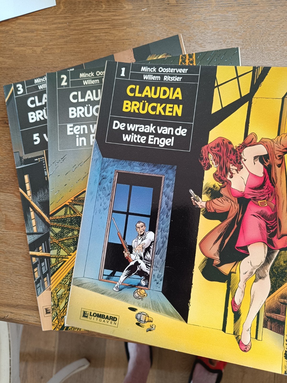 Claudia brucken, Enlèvement ou Envoi