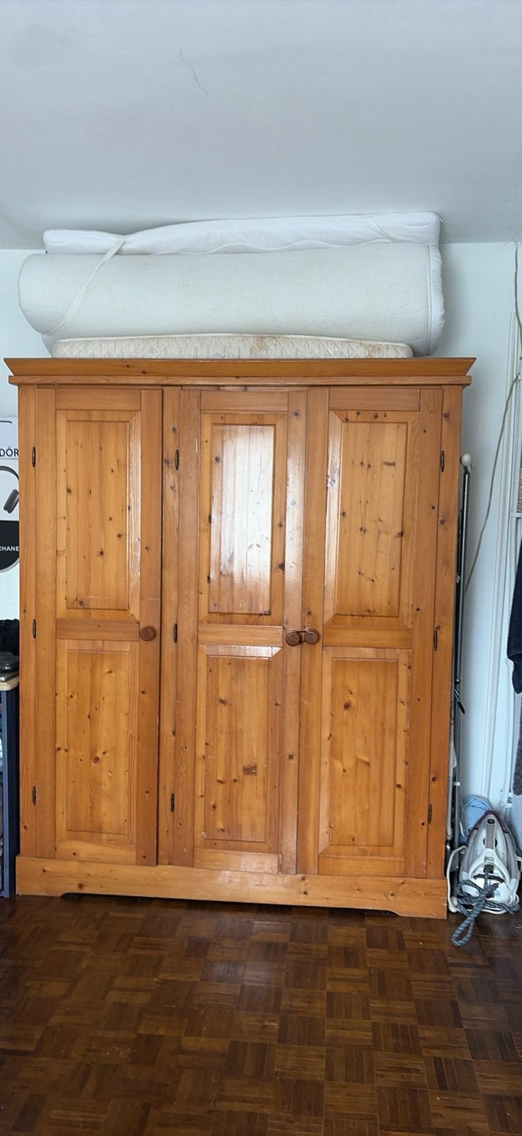 armoire, commode  avec miroir et tables de nuit, Vintage, 100 à 150 cm, Utilisé, Pin