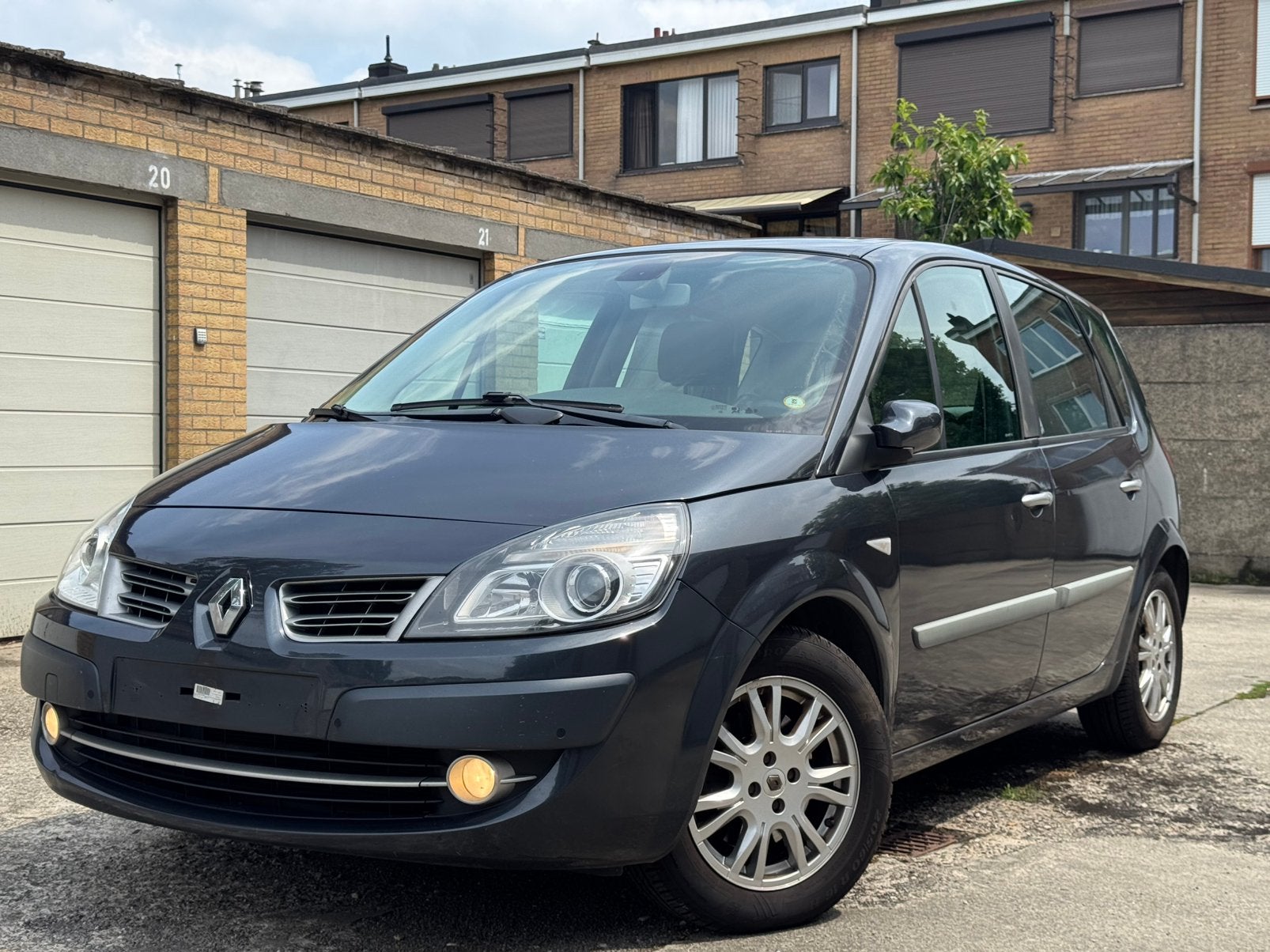 Automaat benzine airco navigatie xenon gekeurd voor verkoop, Autos, Renault, Autres couleurs, Noir, 5 portes, 5 places