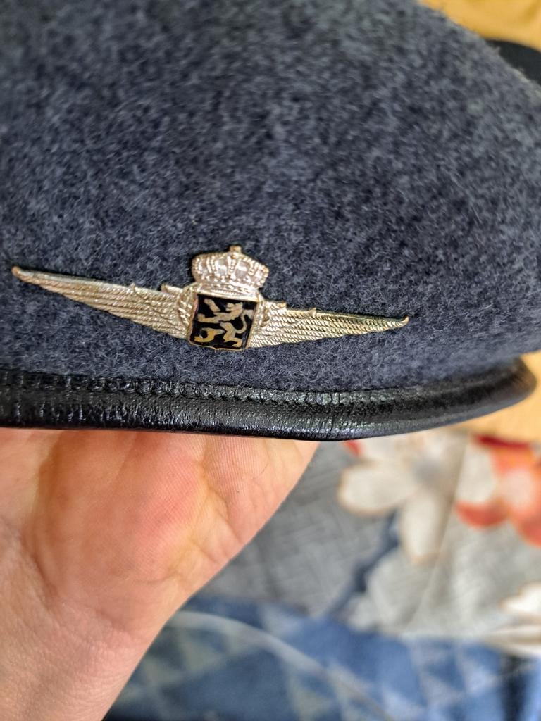 Beret militaire, Enlèvement