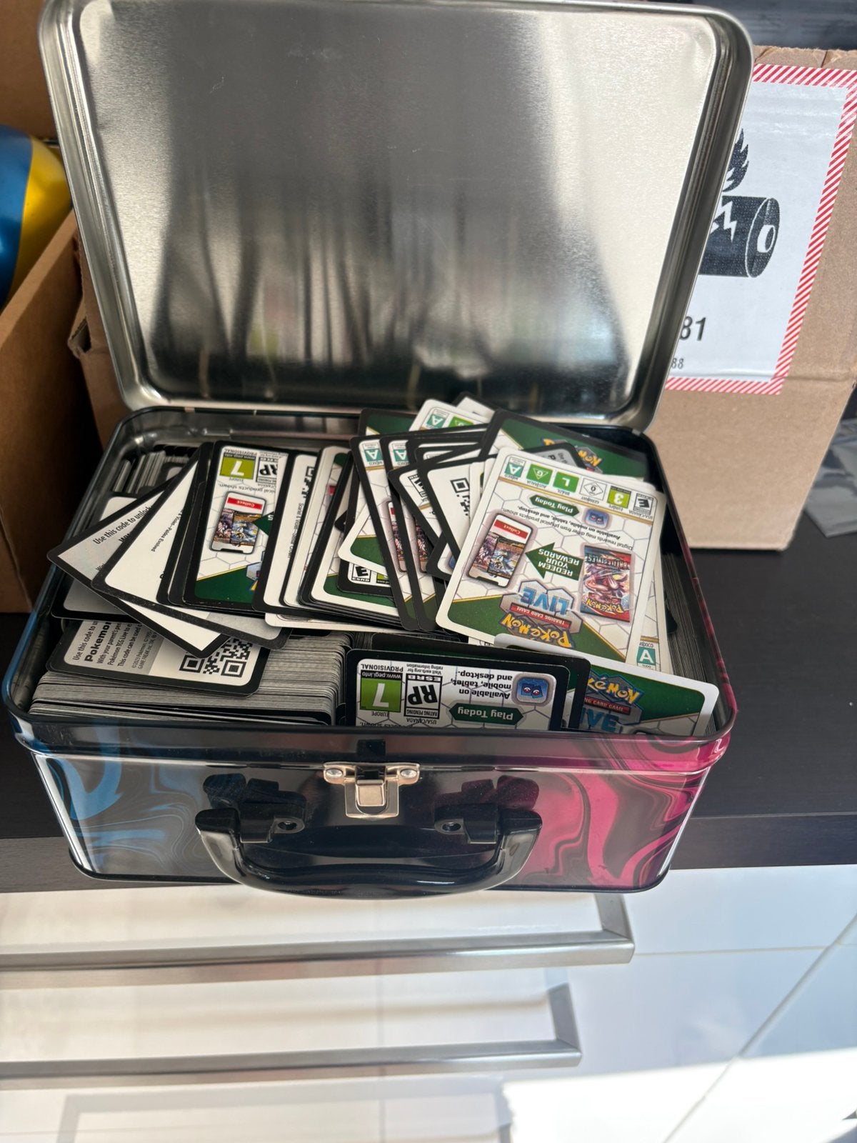 Pokemon TCG codes, Ophalen, Zo goed als nieuw
