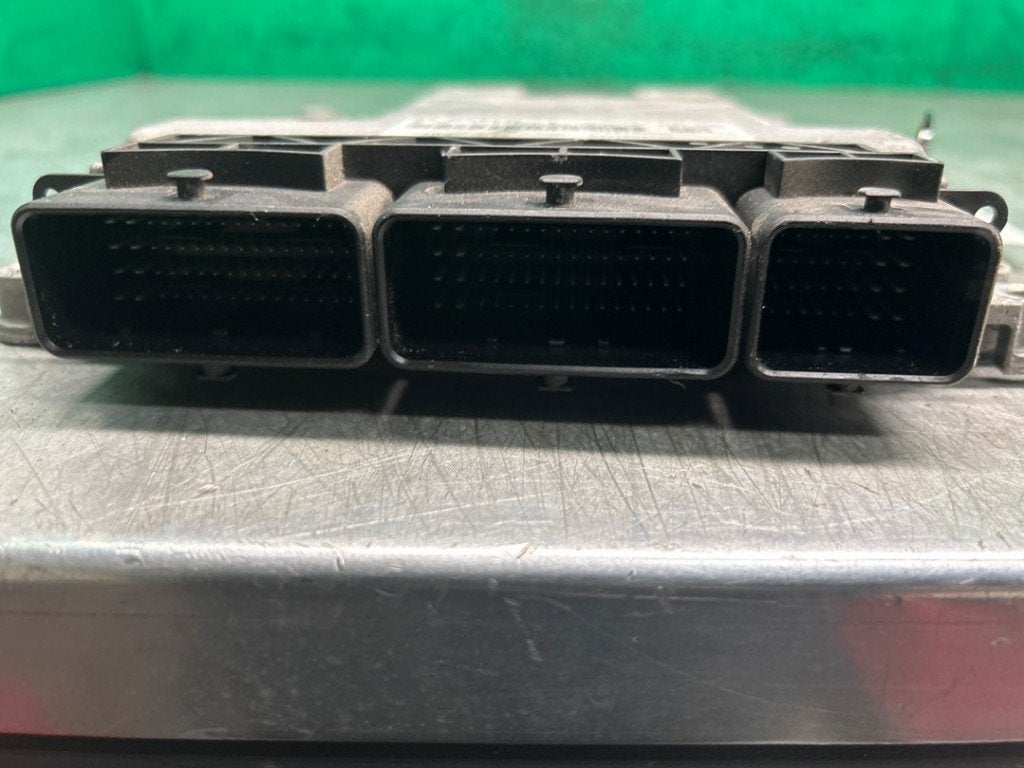 COMPUTER MOTOR Trafic Passenger (1JL / 2JL / 3JL / 4JL), Auto-onderdelen, Gebruikt, Renault, Peter-Huppertz-Straße 5
51063  Köln, DE