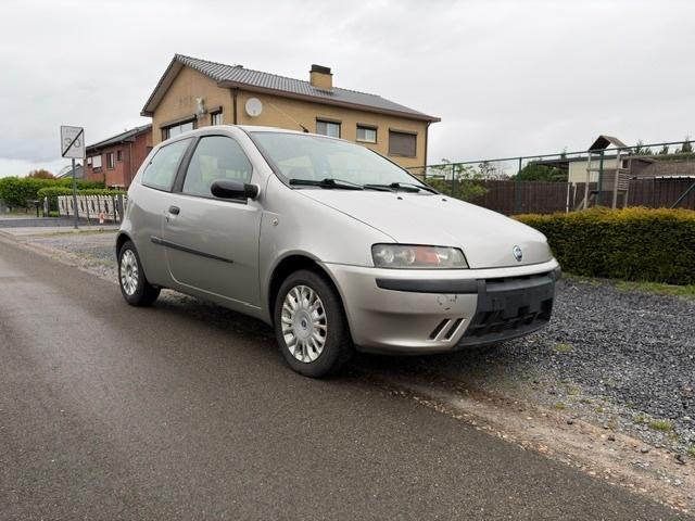 punto 1200 benz. 100 000 km fullopt wordt gekeurd voor verk, Argent ou Gris, Achat, 3 places, Boîte manuelle