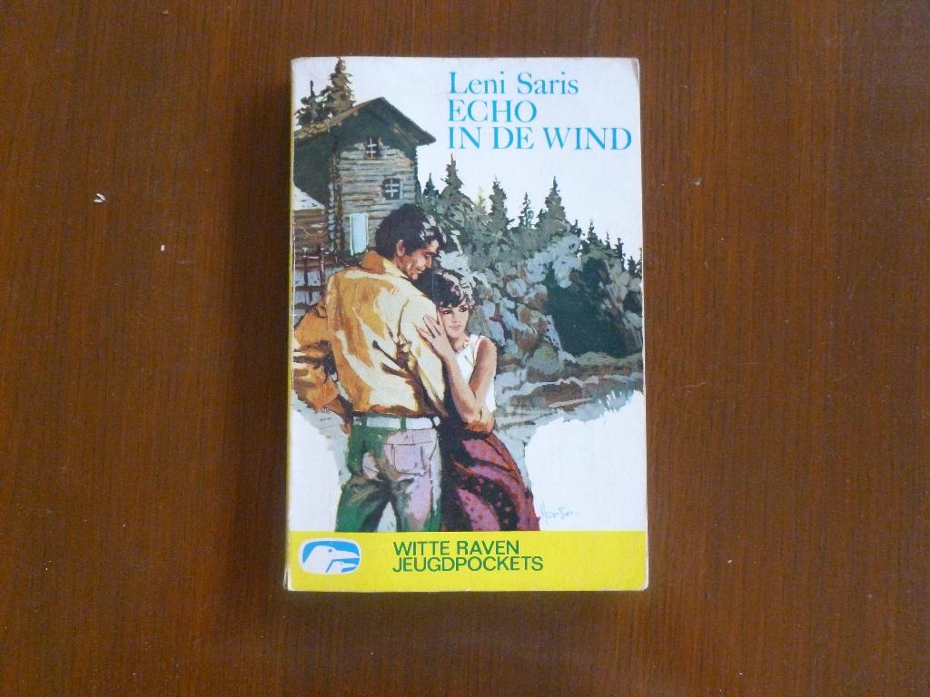 boek echo in de wind Leni Saris, Enlèvement ou Envoi, Comme neuf
