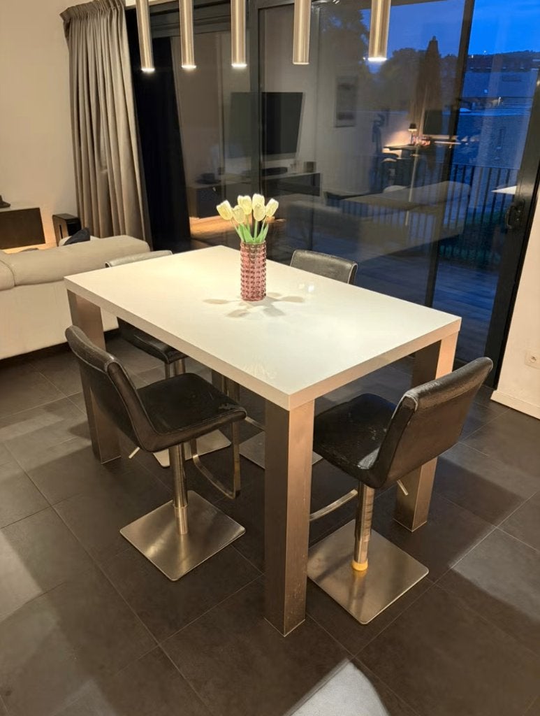 Bartafel en 4 in hoogte verstelbare barstoelen (RVS), Huis en Inrichting, Tafels | Statafels, Ophalen of Verzenden, In hoogte verstelbaar