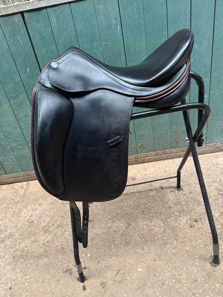 Erreplus DM dressuurzadel, Animaux & Accessoires, Chevaux & Poneys | Selles, Enlèvement, Comme neuf, Dressage