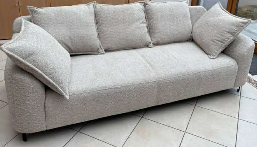 Beige zetel in zeer goede staat, 200 à 250 cm, Banc droit, Enlèvement, Tissus
