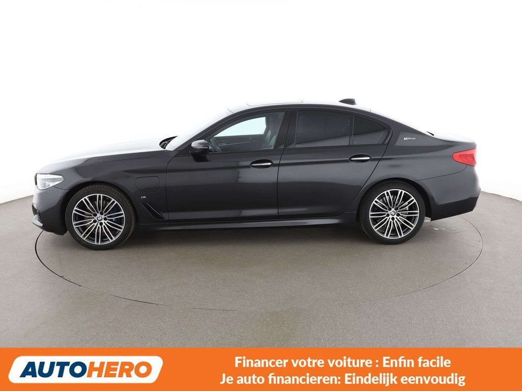 BMW 5 Serie 530 530e M Sport (bj 2017, automaat), Auto's, Achterwielaandrijving, Gebruikt, Zwart, Leder
