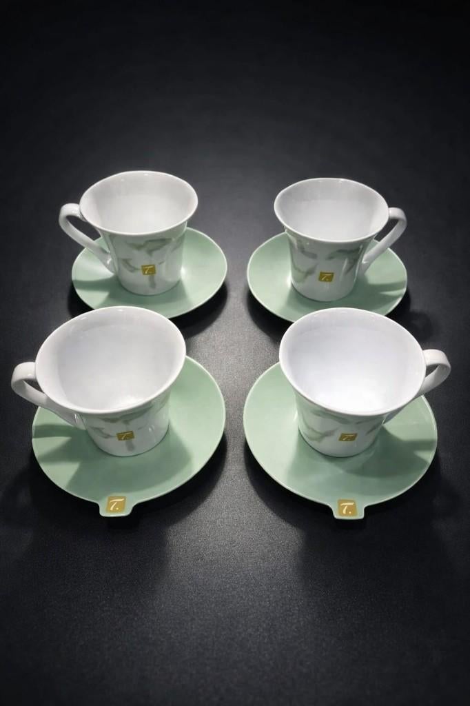 Quatre tasses et sous-tasses de la collection Spécial T, Enlèvement ou Envoi, Comme neuf, Autres styles, Porcelaine