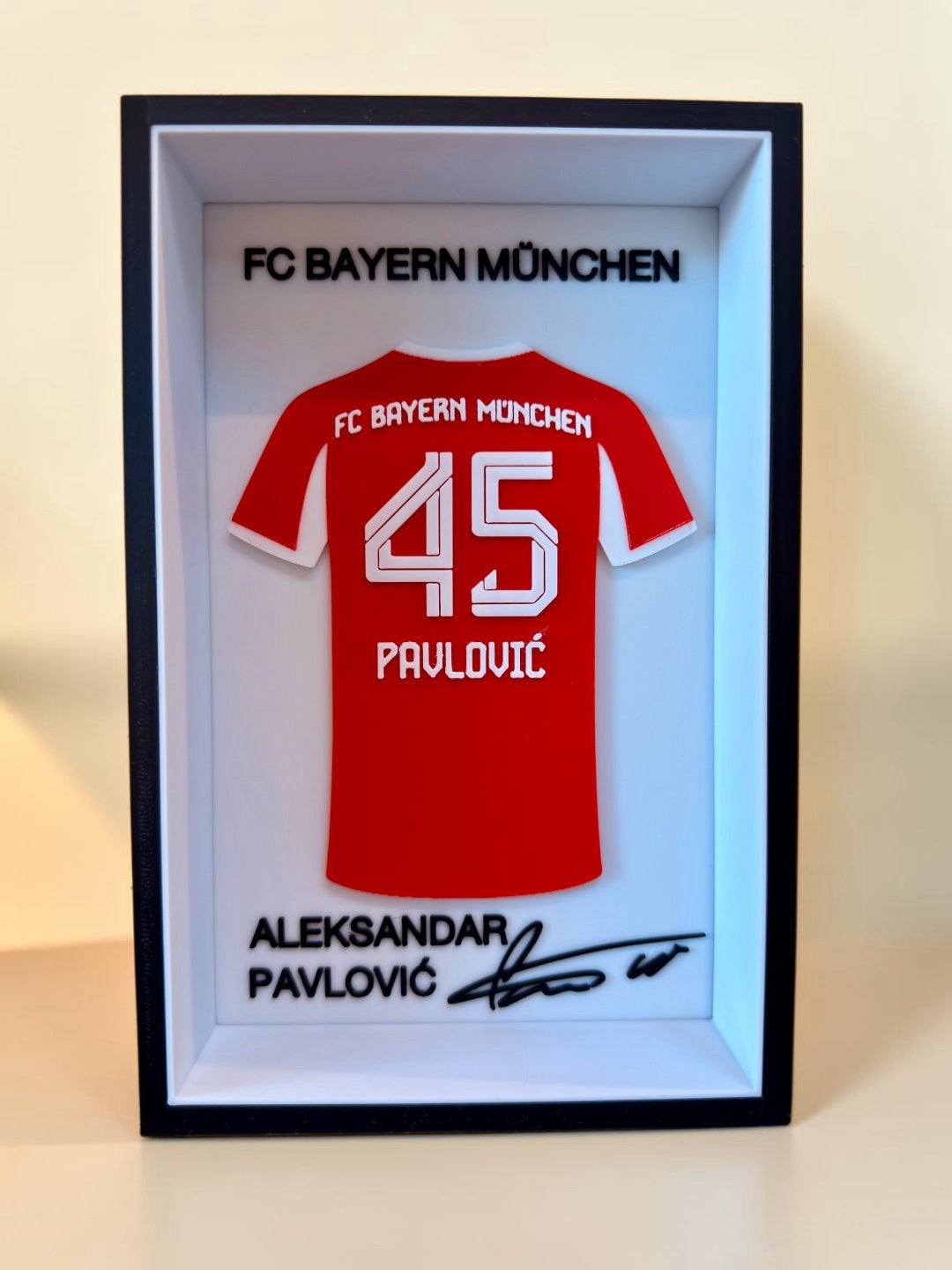Aleksandar Pavlovic - Bayern München shirt + handtekening, Ophalen of Verzenden, Nieuw, Shirt