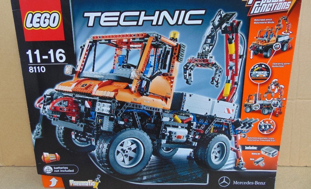 LEGO 8110 Mercedes Unimog U400, met kraan en met sneeuwploeg, Lego, Ophalen of Verzenden, Zo goed als nieuw, Technic