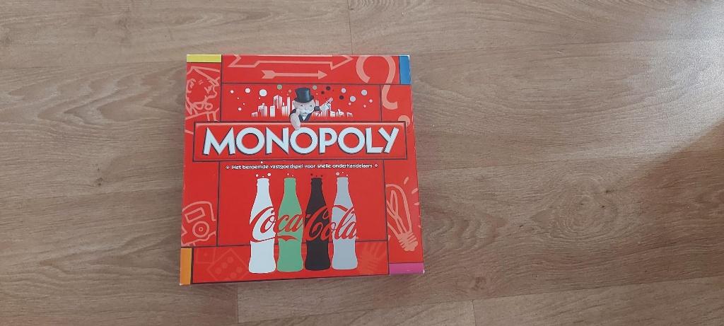 bordspel zgan Monopoly Coca cola Monopolie, Vijf spelers of meer, Ophalen of Verzenden, Zo goed als nieuw, Monopoly