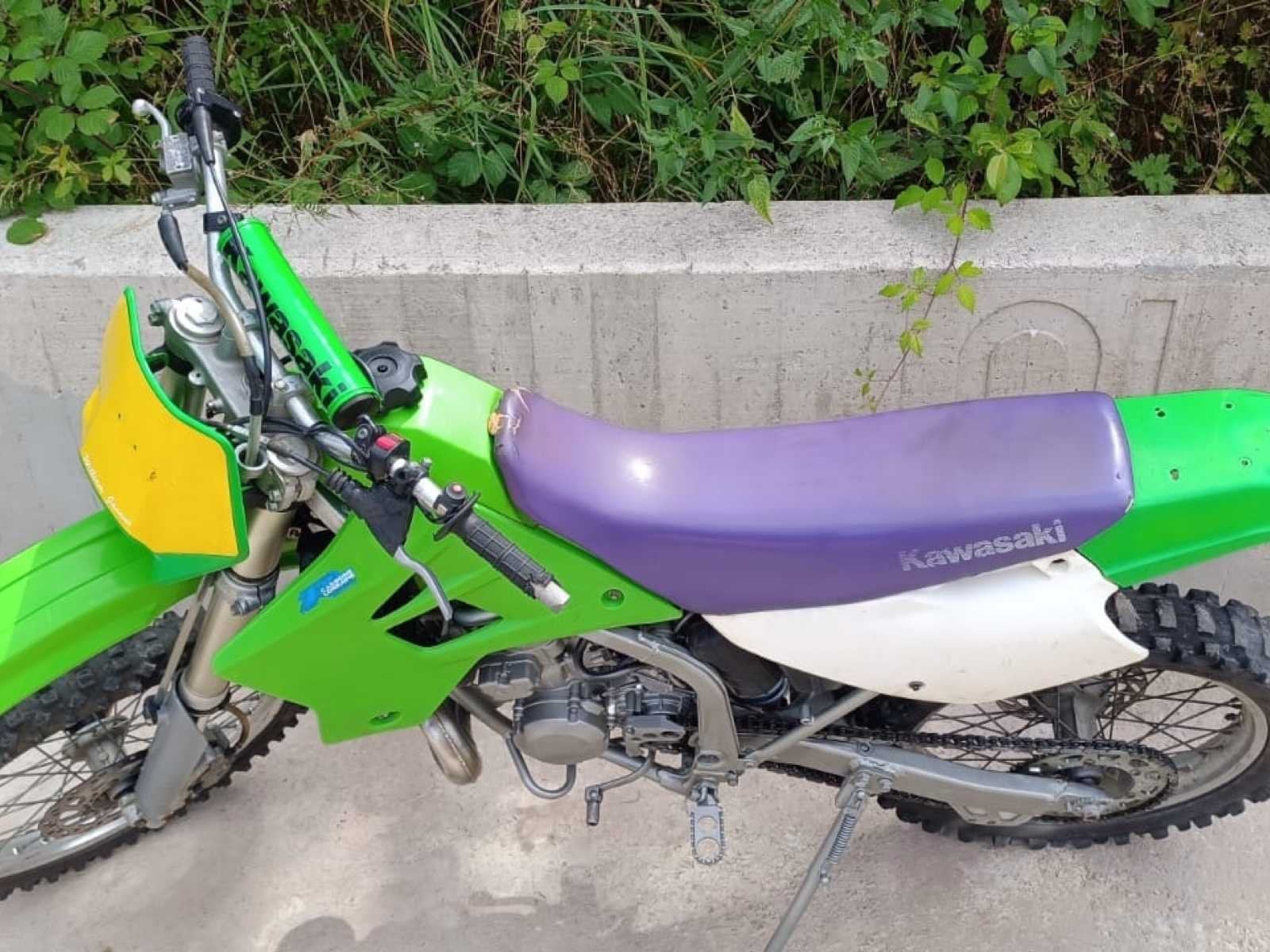 Kawasaki KDX 200 Moto-kruis, Bedrijf, Overig