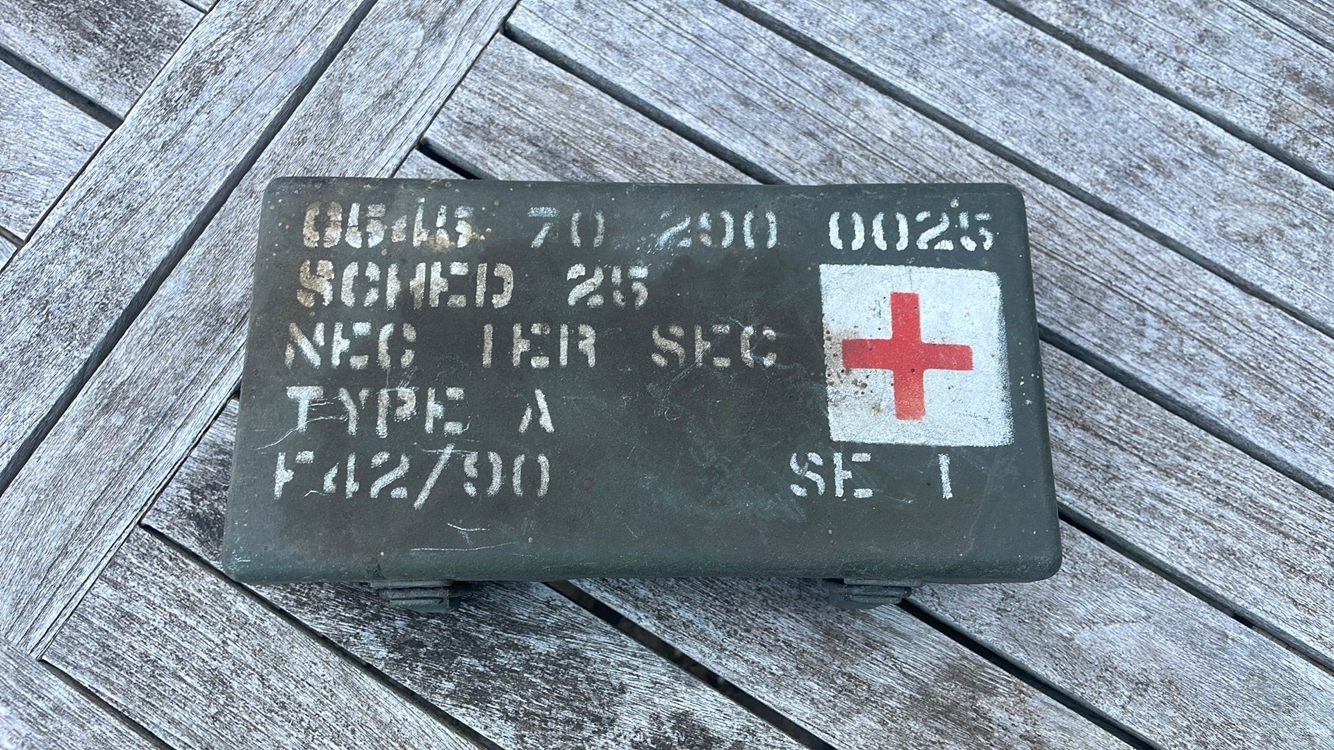 Armee europe France / Belgique - Boite premier secours 1960, Enlèvement ou Envoi, Armée de terre, Autres types