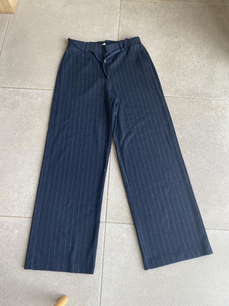 Donkerblauwe broek krijtstreep Zara, Kinderen en Baby's, Kinderkleding | Maat 152, Broek, Gebruikt, Meisje, Ophalen of Verzenden