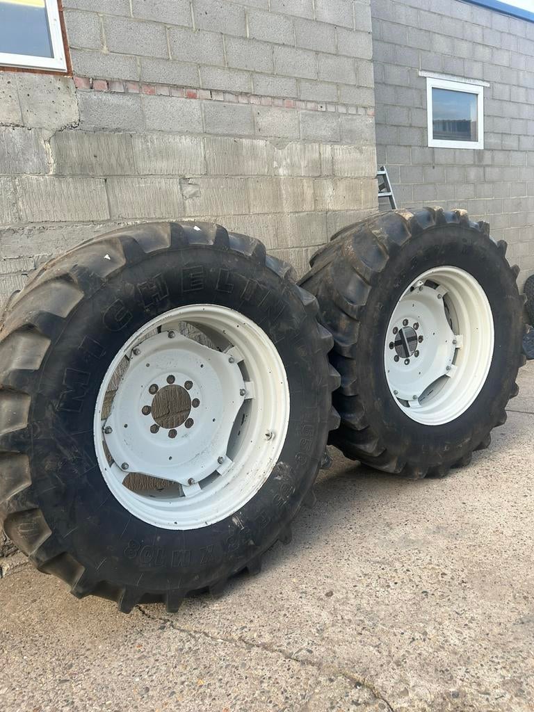 Set wielen MICHELIN 650/65R38 XM108 op 8 gaats grote ZF, Zakelijke goederen, Landbouw | Onderdelen | Banden, Velgen en Assen, Ophalen