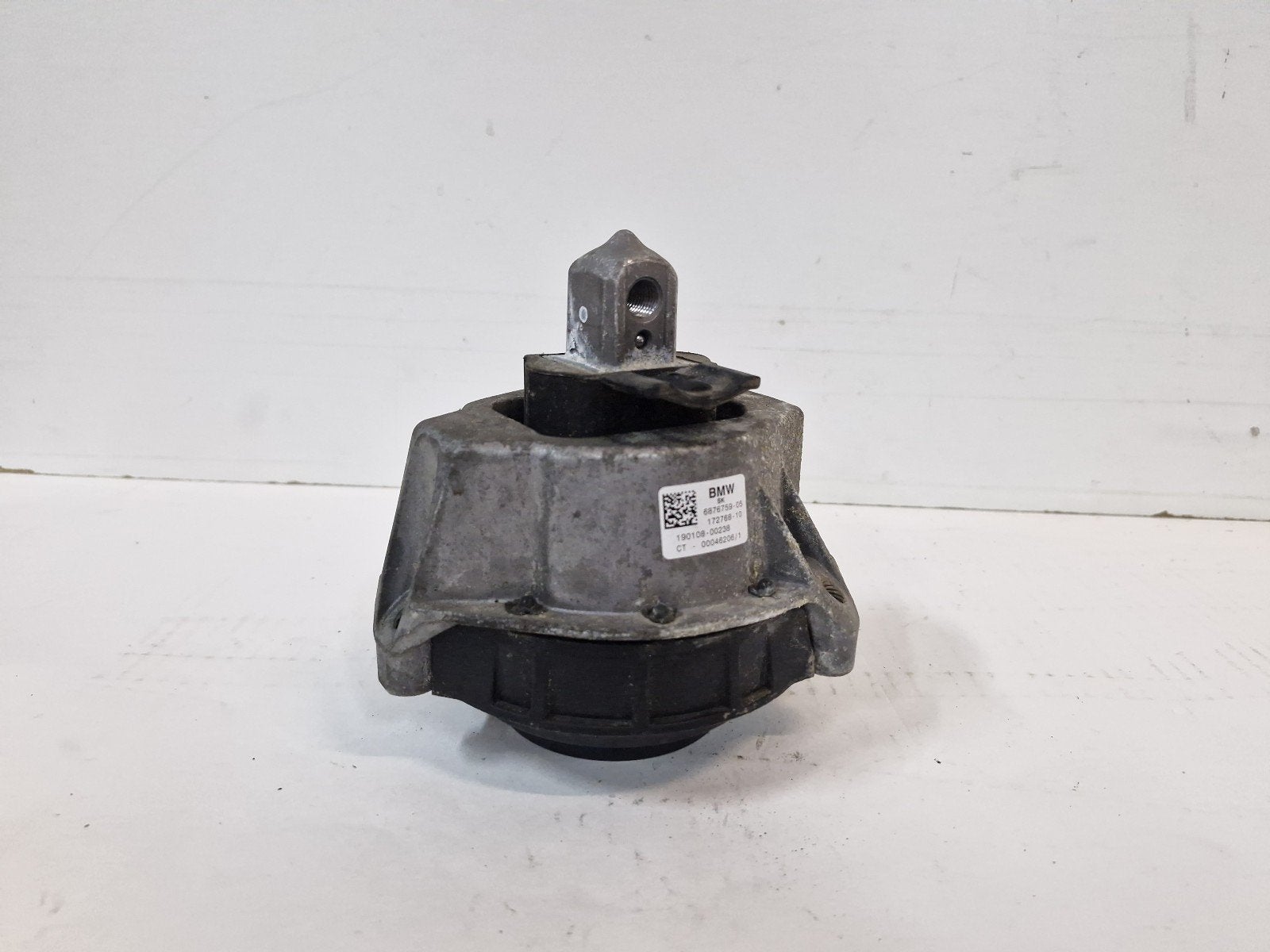SUPPORT MOTEUR GAUCHE BMW 3 serie (G20) (22116876759), Utilisé, BMW, Petuelring 130
80809  München, DE, Bayerische Motoren Werke AG