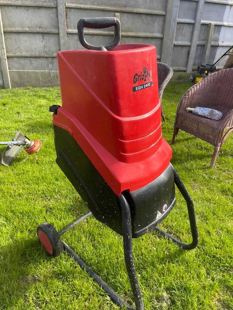 Hakselaar Grizzly, Tuin en Terras, Ophalen, Zo goed als nieuw