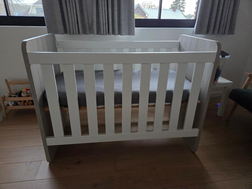 Babybedje, aerosleep matras, aerosleep matrasbeschermer, Ophalen, Gebruikt, Overige kleuren, Jongetje of Meisje