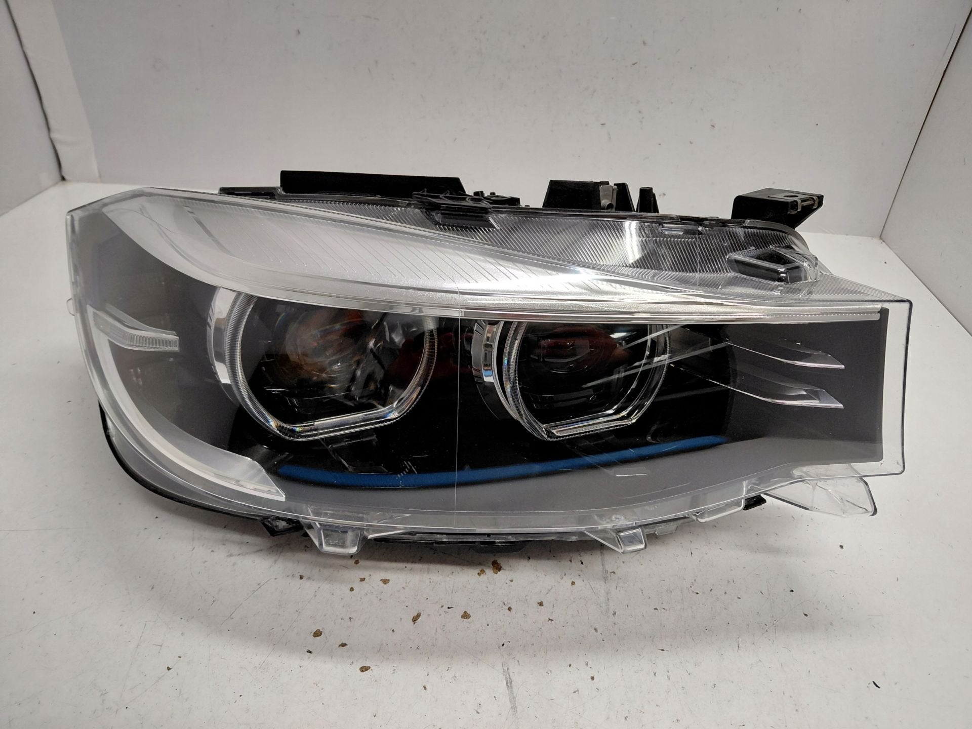 Phare avant droit relevable BMW F34 3GT 7470436, Autos : Pièces & Accessoires, Petuelring 130
80788  Munich, DE, Info@bmw.de, Utilisé
