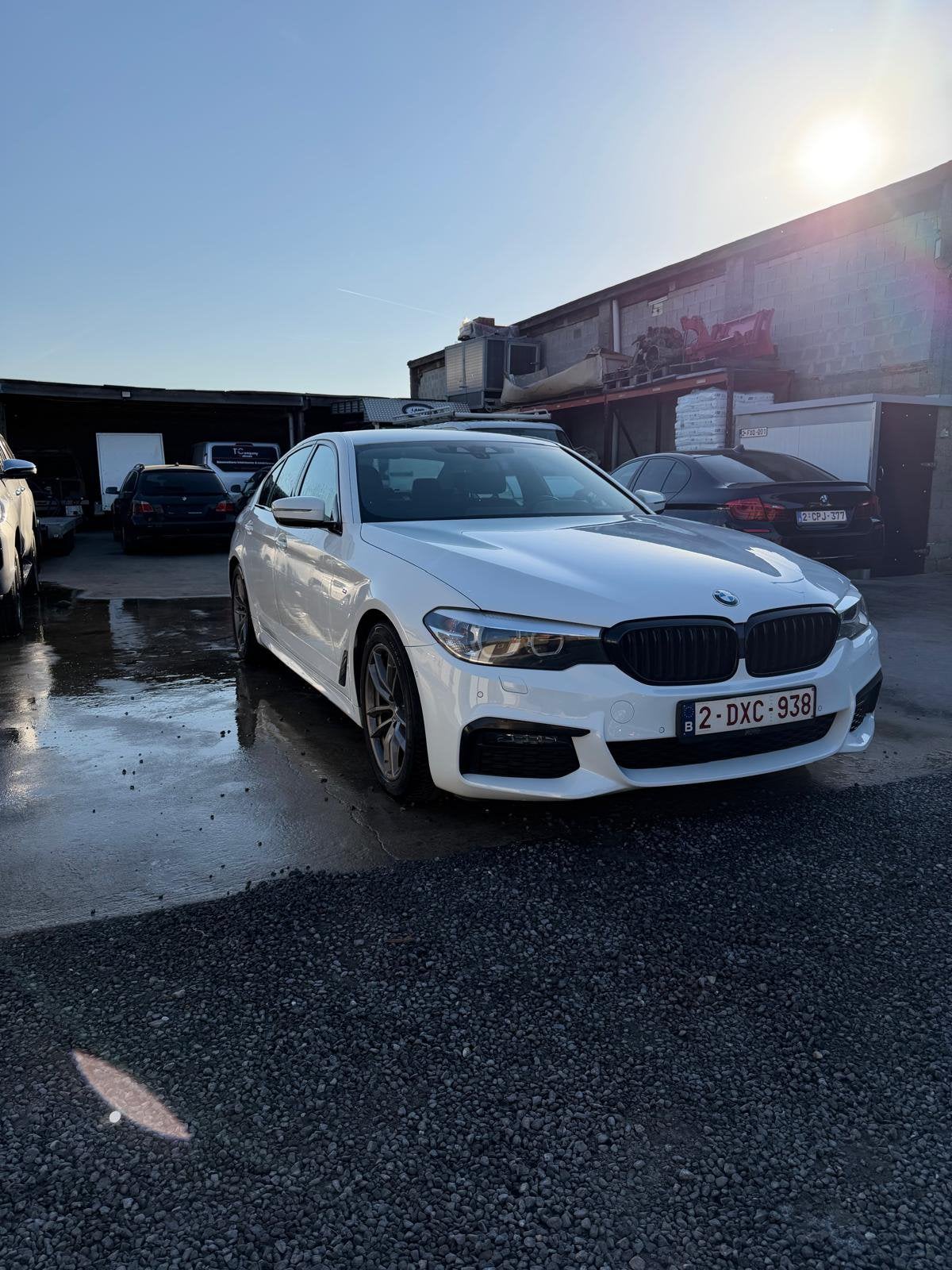 Bmw 520i g30 full mpakket, Automaat, Achterwielaandrijving, Alcantara, Wit