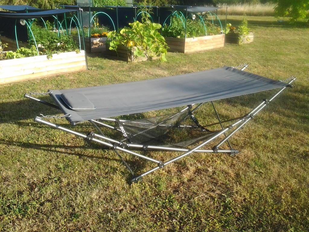 2 Lits pliables de camping ou terrasse ou pour le jardin, Enlèvement, Comme neuf, Accessoire de mobilier de camping