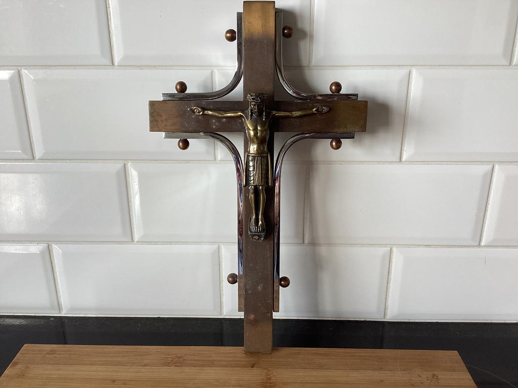 Crucifix art déco en métal lourd, Enlèvement ou Envoi