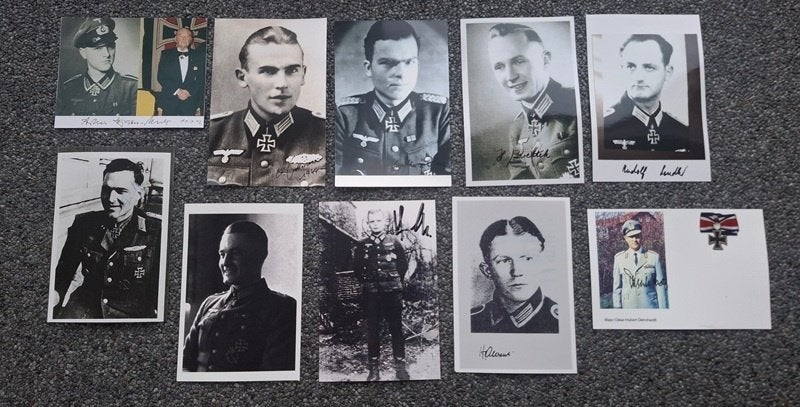 10 gesigneerde foto's Duitse Ridderkruisdragers WOII, Ophalen of Verzenden, Landmacht, Foto of Poster
